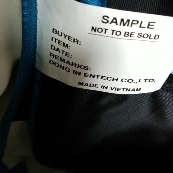 Timbuk2 prototype Messenger laptop bag - Picture 7 of 9